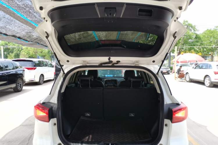 Used GAC Trumpchi GS3 2019 235T Automatic Elite Edition Trunk