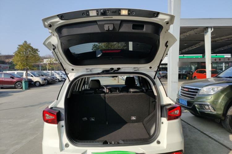 Used GAC Trumpchi GS3 2019 235T Manual Elite Edition Trunk