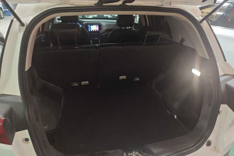 Used GAC Trumpchi GS3 2019 235T Manual Elite Edition Trunk