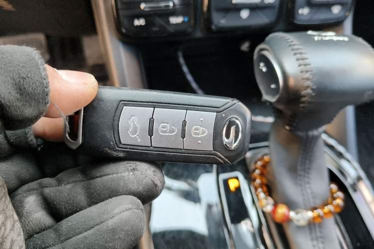 Used GAC Trumpchi GS3 2019 235T Automatic Elite Edition Vehicle Key