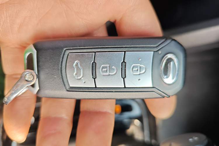 Used GAC Trumpchi GS3 2019 235T Automatic Elite Edition Vehicle Key