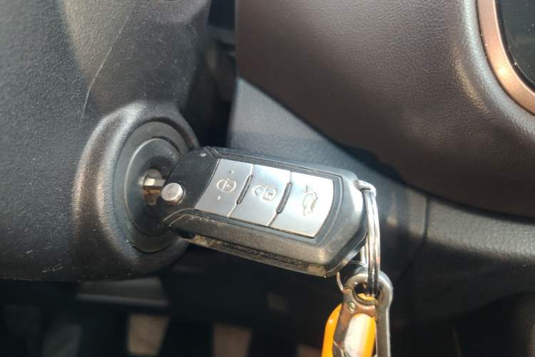 Used GAC Trumpchi GS3 2019 150N Manual Elite Edition Vehicle Key