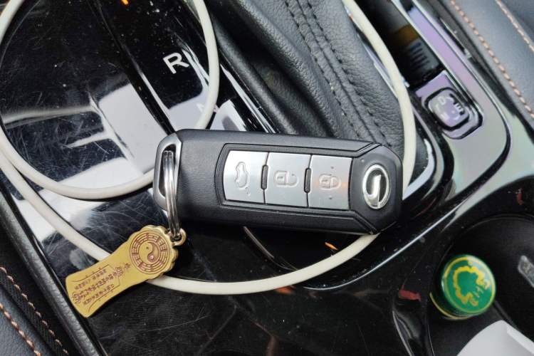 Used GAC Trumpchi GS3 2019 235T Automatic Luxury Edition Vehicle Key
