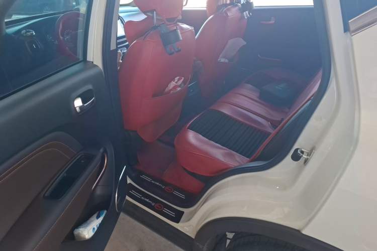Used GAC Trumpchi GS3 2020 235T Automatic Comfort Edition Left Rear Seat
