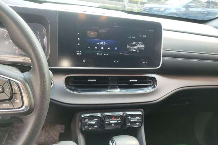 Used GAC Trumpchi GS3 2021 POWER 270T Automatic Luxury Edition Audio And AC Panel