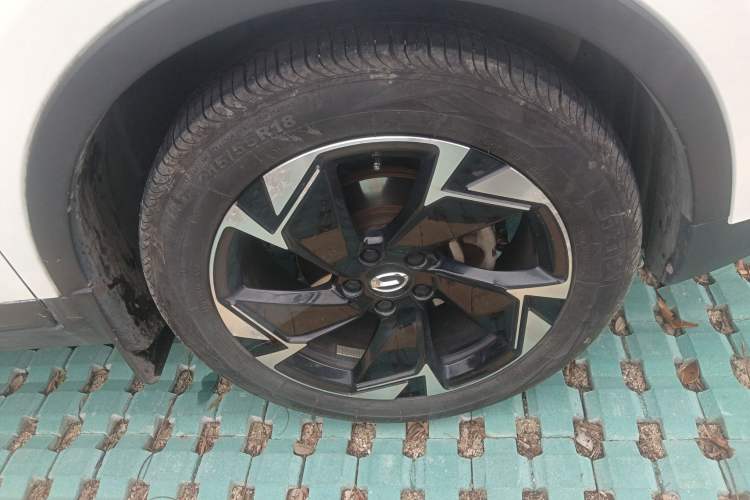 Used GAC Trumpchi GS3 2021 POWER 270T Automatic Luxury Edition Right Front Wheel Hub