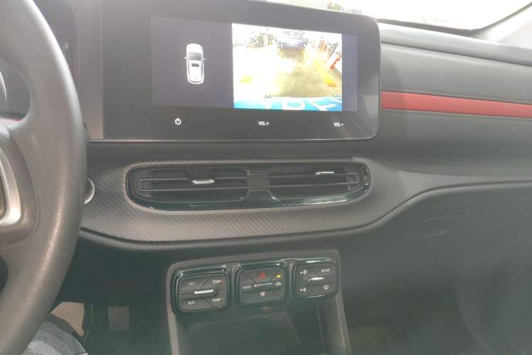 Used GAC Trumpchi GS3 2021 POWER 270T Automatic Luxury Edition Audio And AC Panel