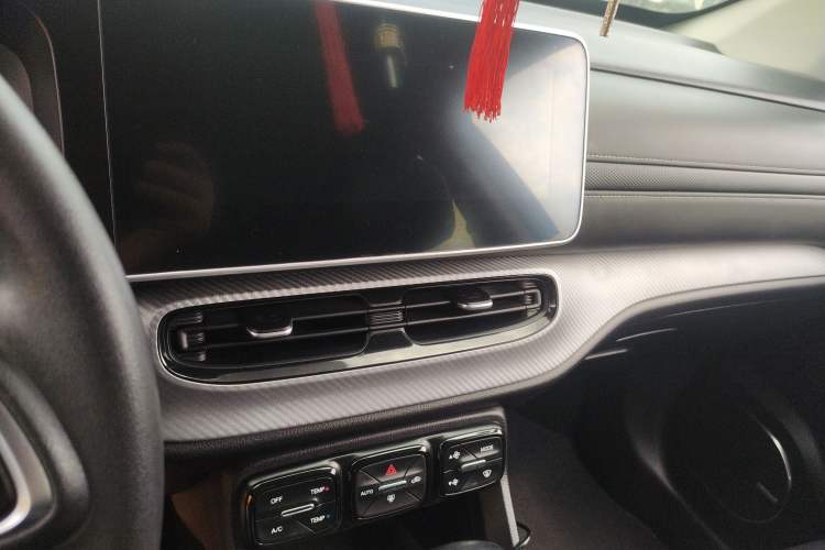 Used GAC Trumpchi GS3 2021 POWER 270T Automatic Prestige Edition Audio And AC Panel