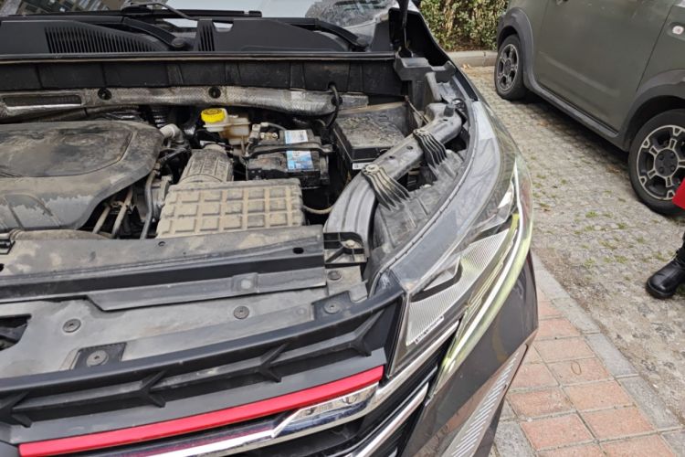 Used GAC Trumpchi GS3 2021 POWER 270T Automatic Luxury Edition Engine Bay Left