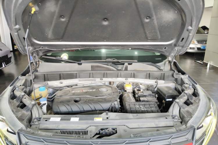 Used GAC Trumpchi GS3 2021 POWER 270T Automatic Luxury Edition Engine Bay