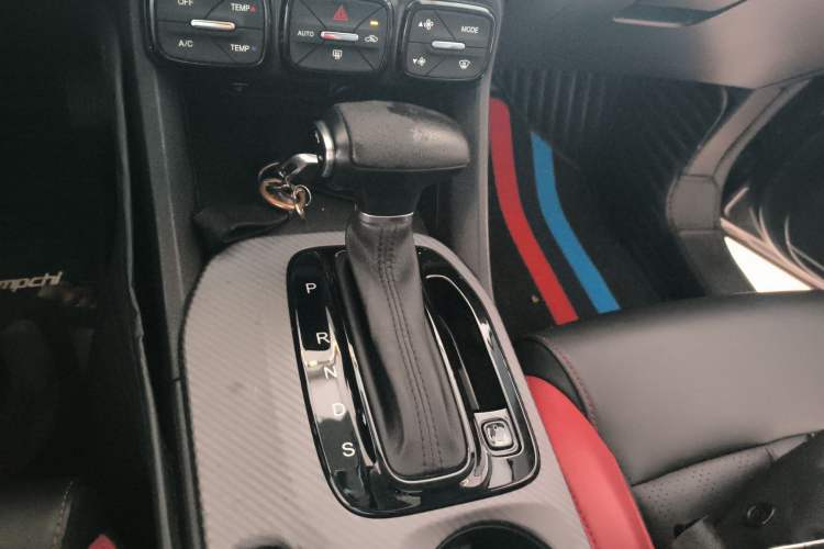 Used GAC Trumpchi GS3 2021 POWER 270T Automatic Luxury Edition Gear Lever