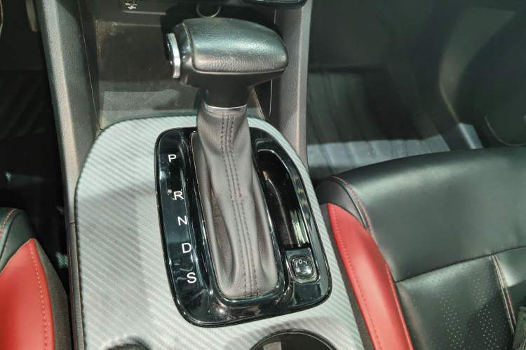 Used GAC Trumpchi GS3 2021 POWER 270T Automatic Luxury Edition Gear Lever