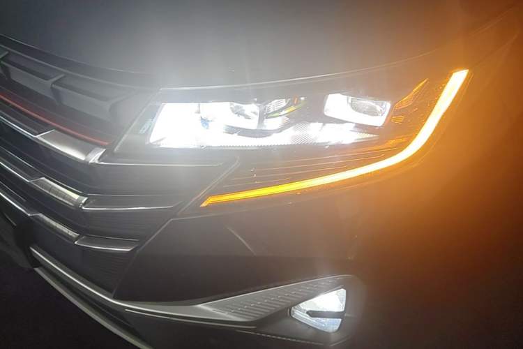 Used GAC Trumpchi GS3 2021 POWER 270T Automatic Luxury Edition Left Front Headlight