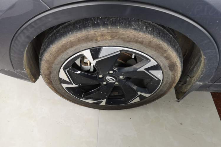 Used GAC Trumpchi GS3 2021 POWER 270T Automatic Luxury Edition Left Front Wheel Hub