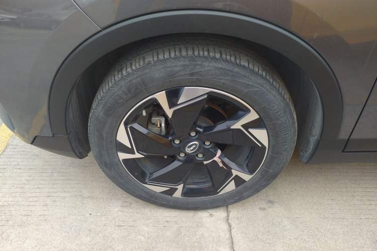 Used GAC Trumpchi GS3 2021 POWER 270T Automatic Prestige Edition Left Front Wheel Hub