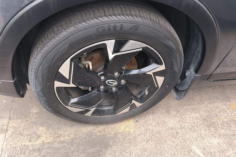 Used GAC Trumpchi GS3 2021 POWER 270T Automatic Luxury Edition Left Front Wheel Hub