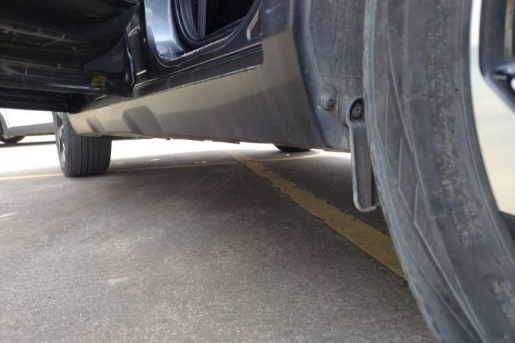Used GAC Trumpchi GS3 2021 POWER 270T Automatic Prestige Edition Left Side Sill
