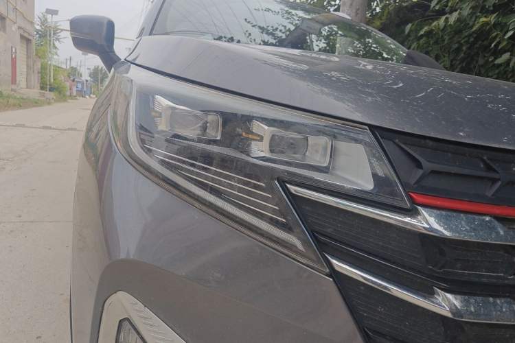 Used GAC Trumpchi GS3 2021 POWER 270T Automatic Luxury Edition Right Front Headlight