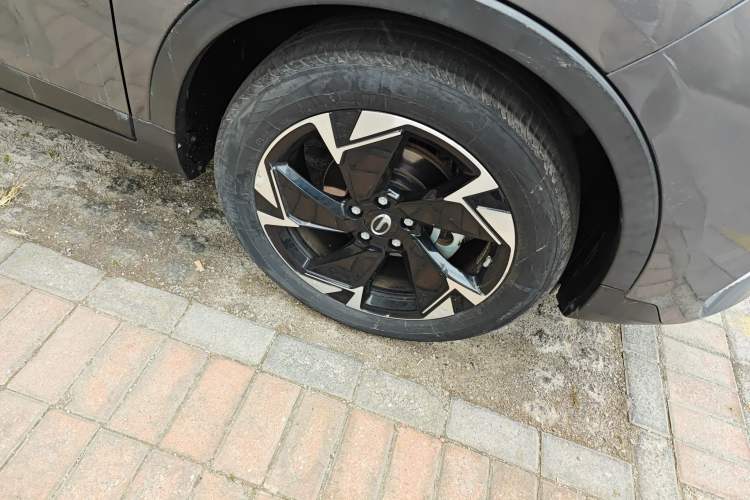Used GAC Trumpchi GS3 2021 POWER 270T Automatic Luxury Edition Right Front Wheel Hub