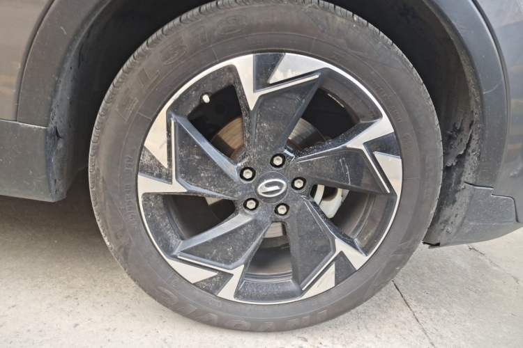 Used GAC Trumpchi GS3 2021 POWER 270T Automatic Luxury Edition Right Front Wheel Hub