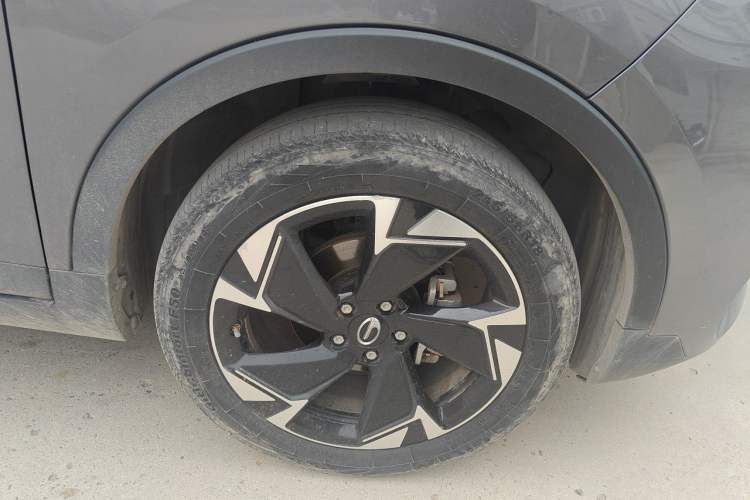 Used GAC Trumpchi GS3 2021 POWER 270T Automatic Luxury Edition Right Front Wheel Hub