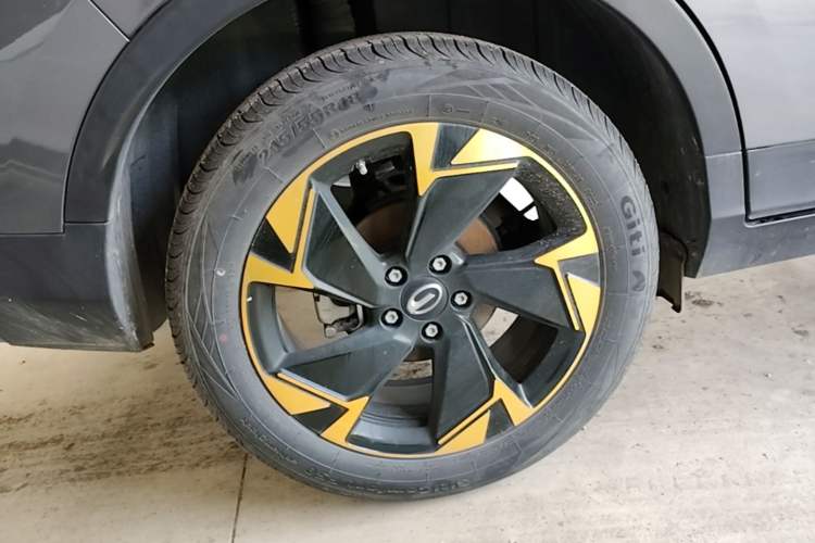 Used GAC Trumpchi GS3 2021 POWER 270T Automatic Sporty Edition Right Rear Wheel Hub