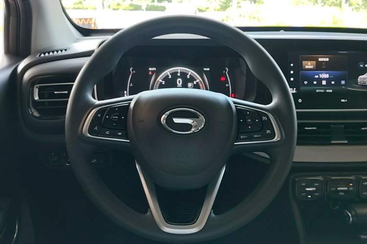 Used GAC Trumpchi GS3 2021 POWER 270T Automatic Sporty Edition Steering Wheel