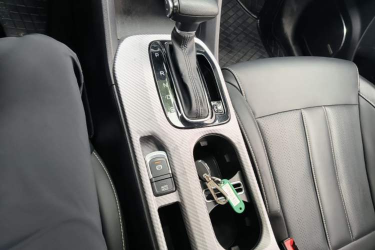 Used GAC Trumpchi GS3 2021 POWER 270T Automatic Luxury Edition Gear Lever