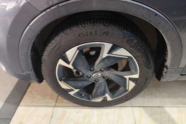Used GAC Trumpchi GS3 2021 POWER 270T Automatic Luxury Edition Left Front Wheel Hub