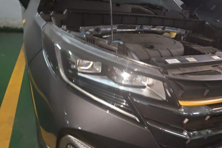 Used GAC Trumpchi GS3 2021 POWER 270T Automatic Luxury Edition Right Front Headlight