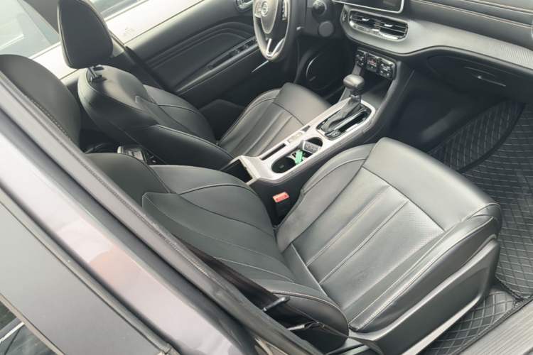 Used GAC Trumpchi GS3 2021 POWER 270T Automatic Luxury Edition Right Front Seat
