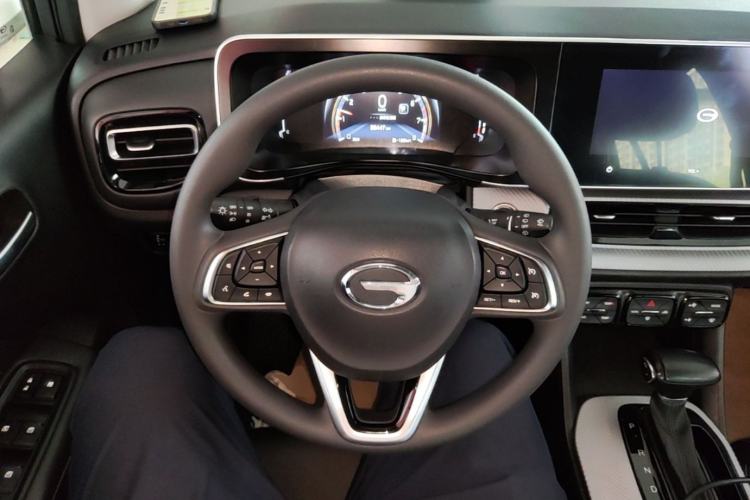 Used GAC Trumpchi GS3 2021 POWER 270T Automatic Red Edition Steering Wheel