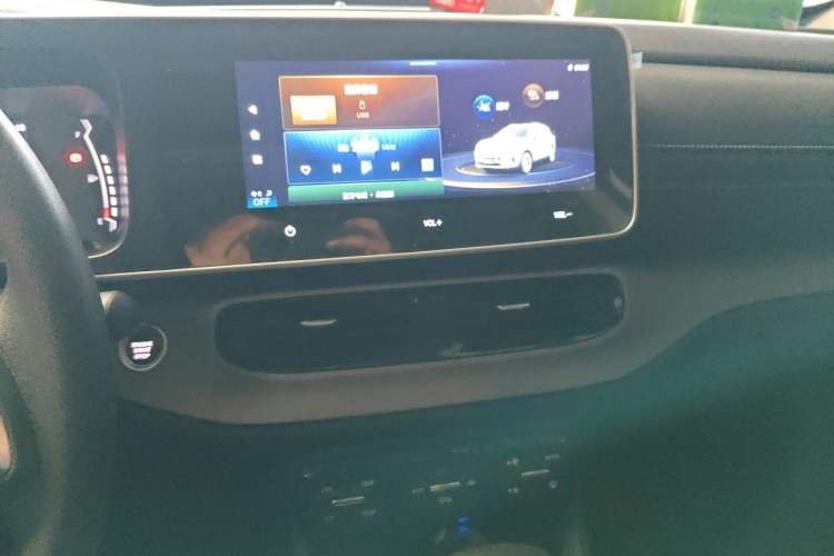 Used GAC Trumpchi GS3 2021 POWER 270T Automatic Luxury Edition Audio And AC Panel