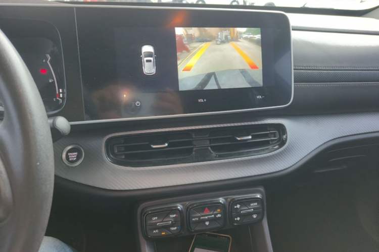 Used GAC Trumpchi GS3 2021 POWER 270T Automatic Dynamic Edition Audio And AC Panel