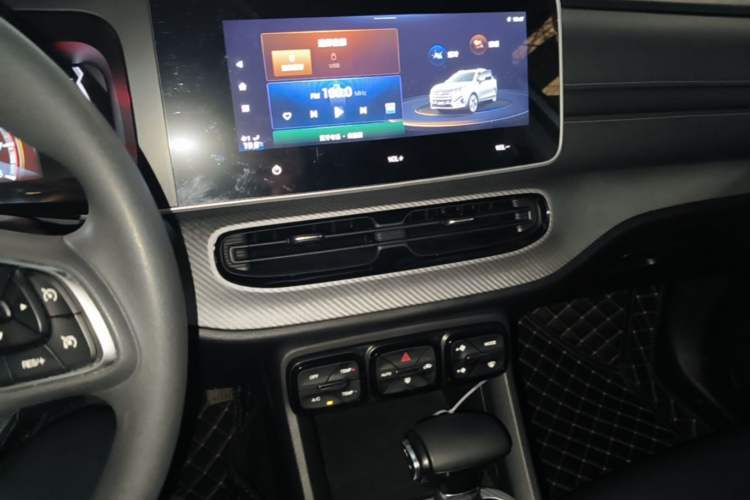 Used GAC Trumpchi GS3 2021 POWER 270T Automatic Luxury Edition Audio And AC Panel