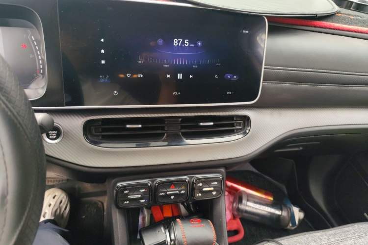 Used GAC Trumpchi GS3 2021 POWER 270T Automatic Luxury Edition Audio And AC Panel