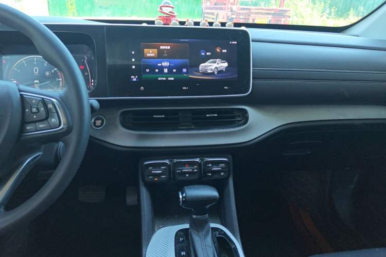 Used GAC Trumpchi GS3 2021 POWER 270T Automatic Luxury Edition Audio And AC Panel