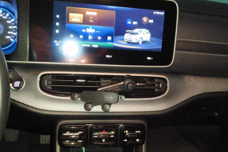 Used GAC Trumpchi GS3 2021 POWER 235T Manual Sporty Edition Audio And AC Panel