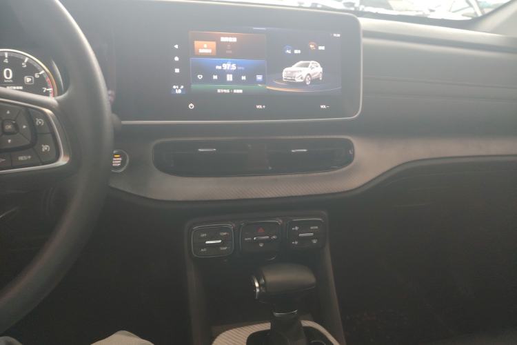 Used GAC Trumpchi GS3 2021 POWER 270T Automatic Luxury Edition Audio And AC Panel