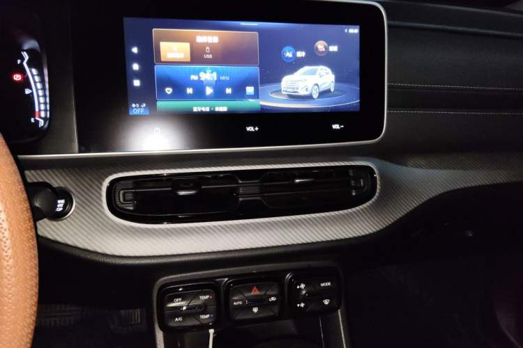 Used GAC Trumpchi GS3 2021 POWER 270T Automatic Luxury Edition Audio And AC Panel