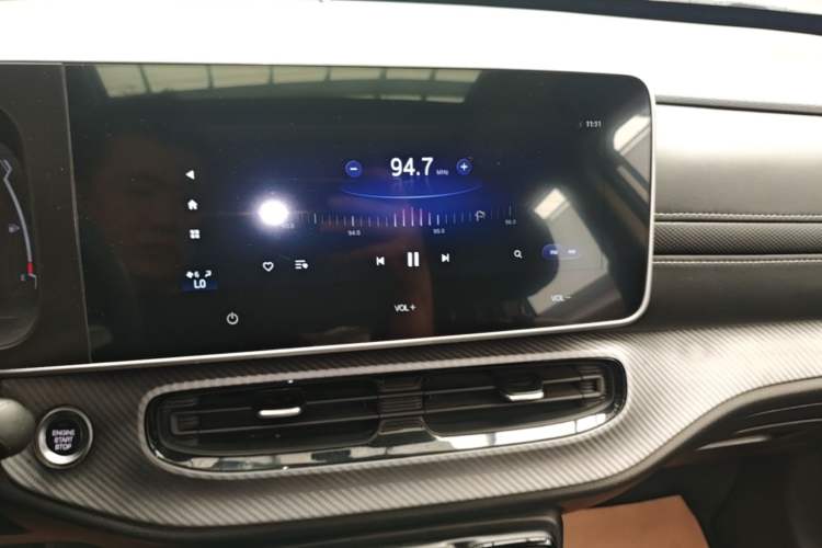 Used GAC Trumpchi GS3 2021 POWER 270T Automatic Dynamic Edition Audio And AC Panel