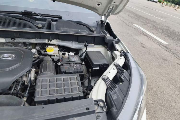 Used GAC Trumpchi GS3 2021 POWER 270T Automatic Luxury Edition Engine Bay Left