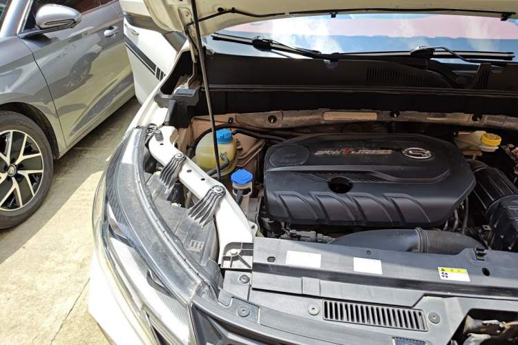 Used GAC Trumpchi GS3 2021 POWER 270T Automatic Luxury Edition Engine Bay Right