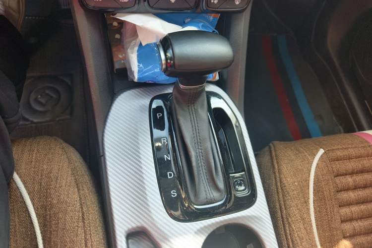 Used GAC Trumpchi GS3 2021 POWER 270T Automatic Luxury Edition Gear Lever