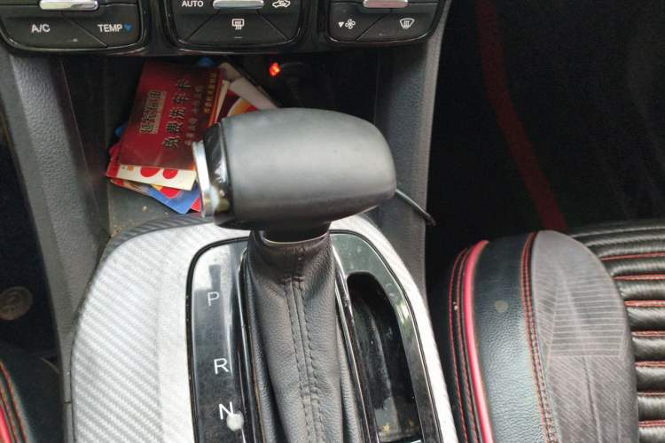 Used GAC Trumpchi GS3 2021 POWER 270T Automatic Luxury Edition Gear Lever