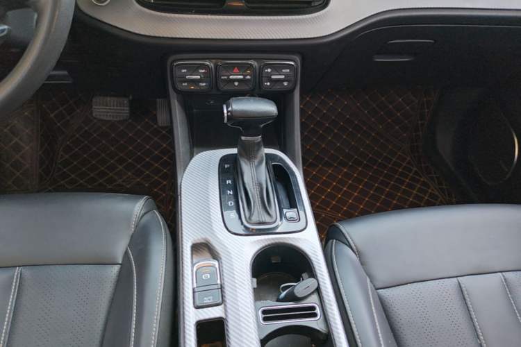 Used GAC Trumpchi GS3 2021 POWER 270T Automatic Luxury Edition Gear Lever