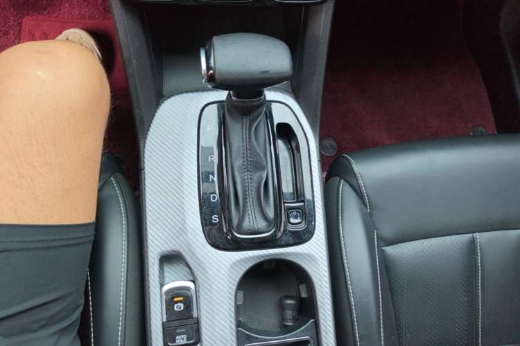 Used GAC Trumpchi GS3 2021 POWER 270T Automatic Luxury Edition Gear Lever