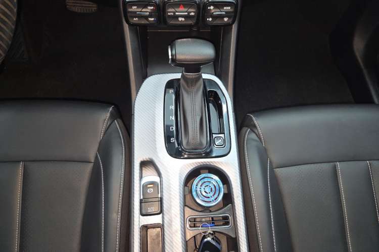 Used GAC Trumpchi GS3 2021 POWER 270T Automatic Luxury Edition Gear Lever