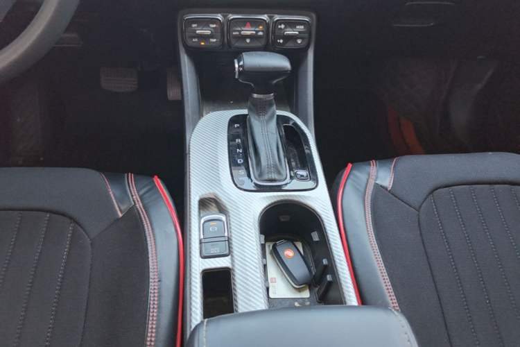 Used GAC Trumpchi GS3 2021 POWER 270T Automatic Luxury Edition Gear Lever