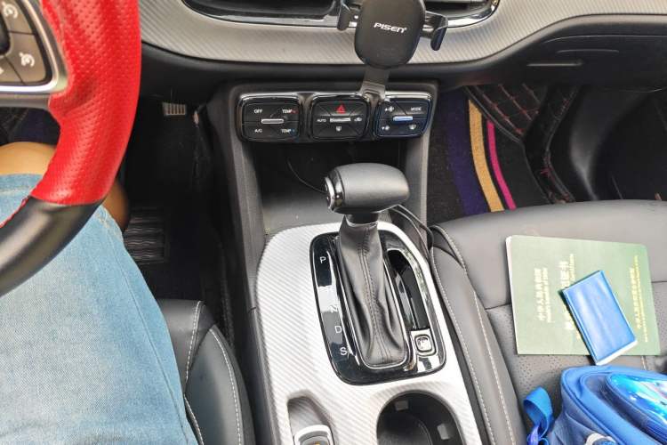 Used GAC Trumpchi GS3 2021 POWER 270T Automatic Luxury Edition Gear Lever